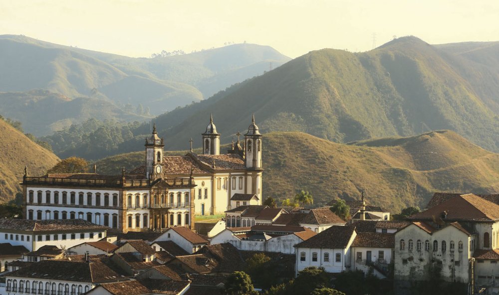 5 destinos e hotéis perfeitos para passar o Réveillon em Minas Gerais